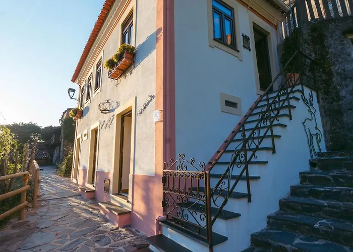 Montanhas Do Xisto - Solar Do Xisto Nascente * Candal (Lousa)